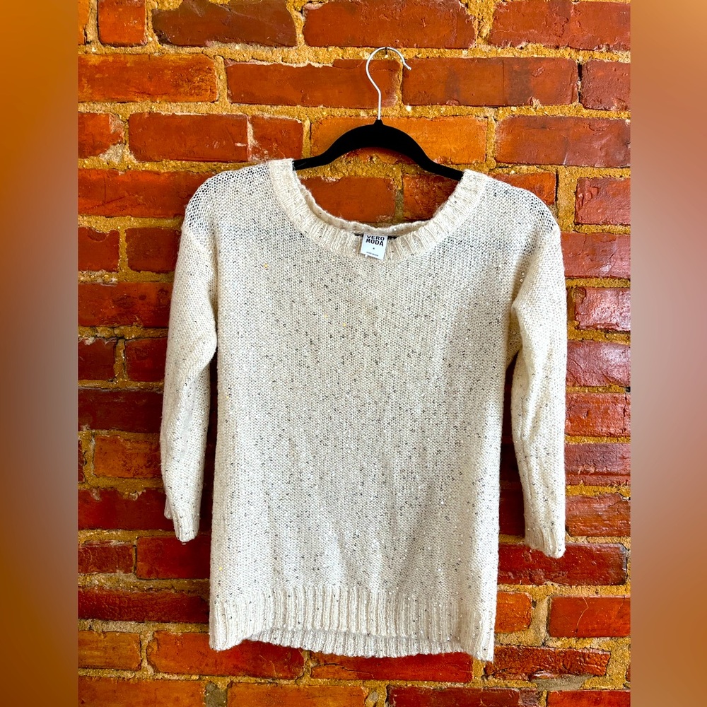 Vero Moda cream colored & sequined Size M light sweater